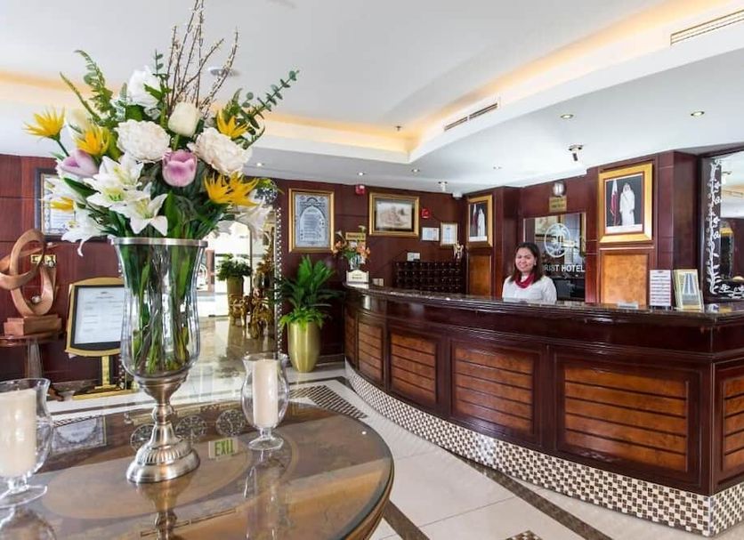 Front desk Photo