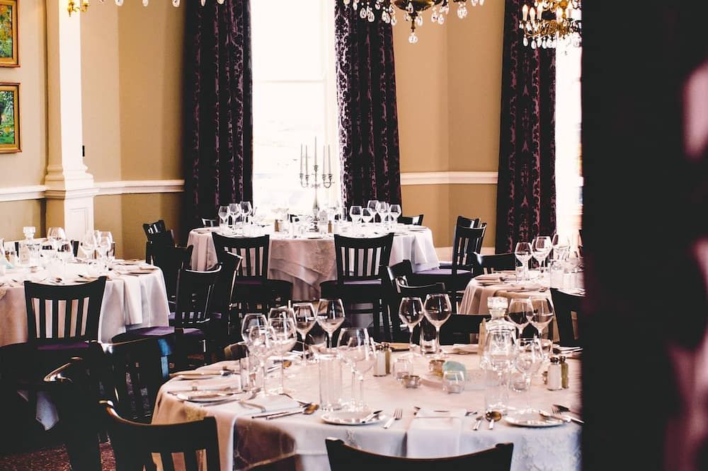 Banquet hall