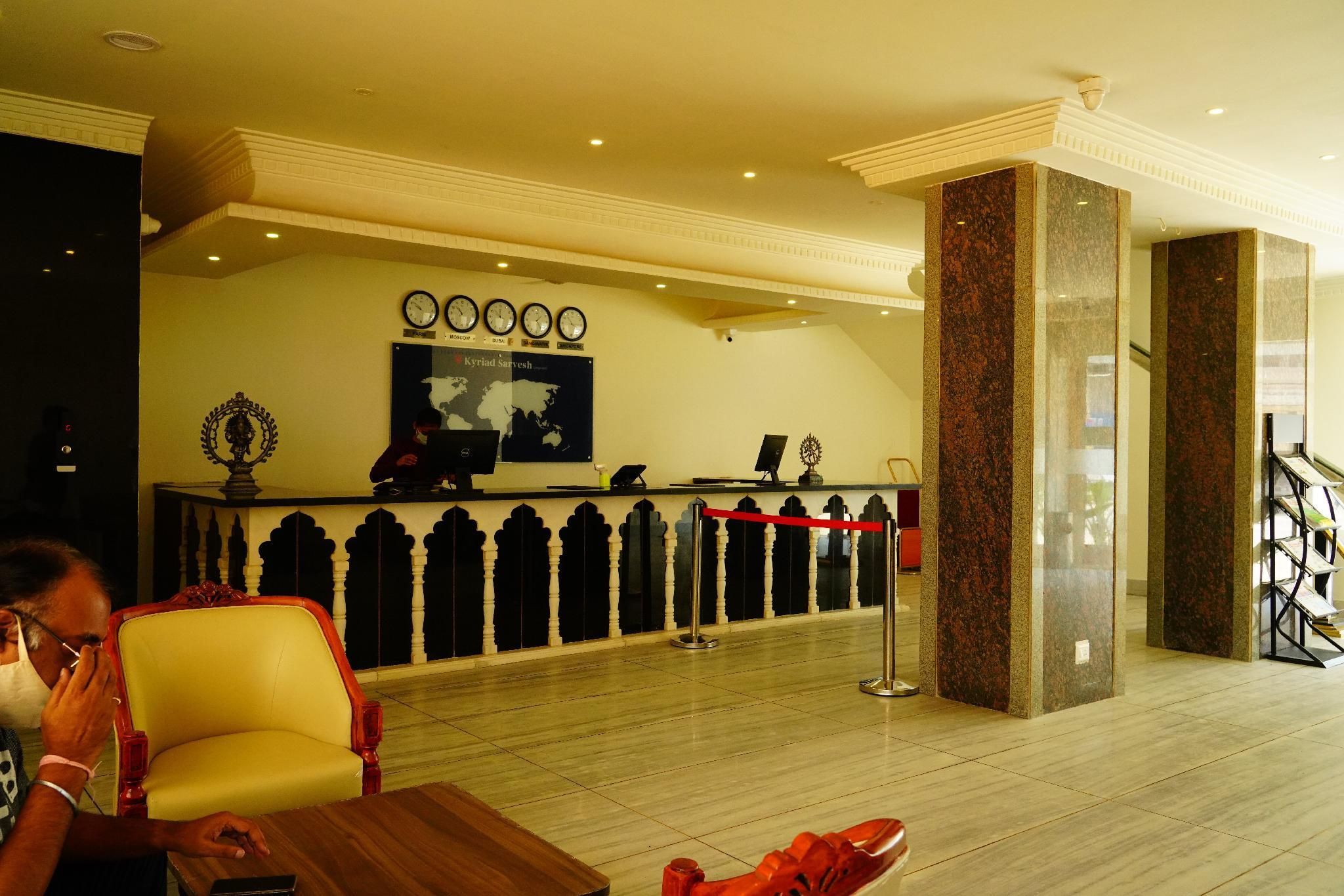Front desk Photo