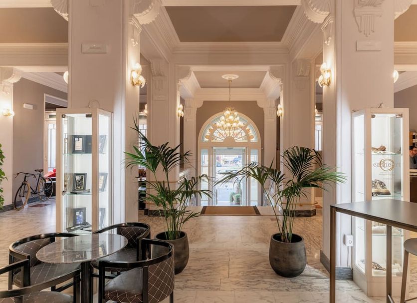 Lobby Photo