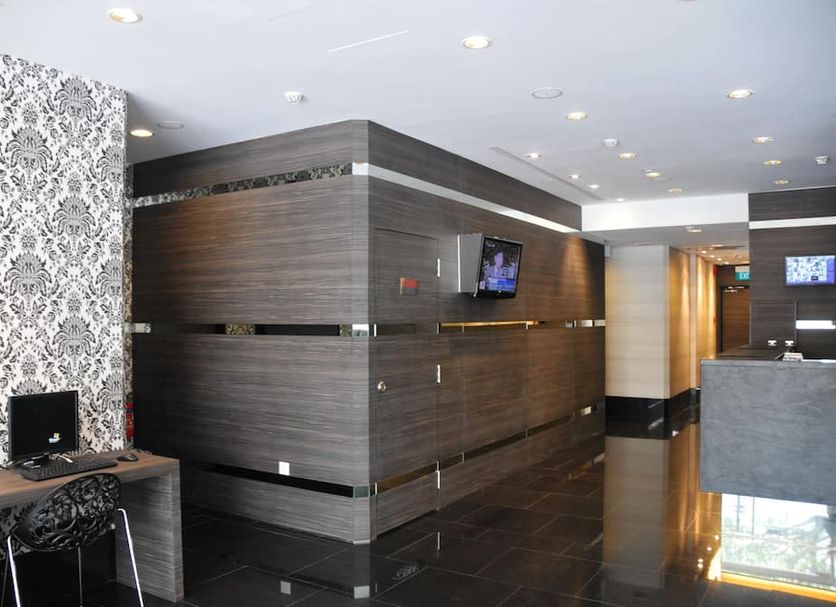 Front desk Photo