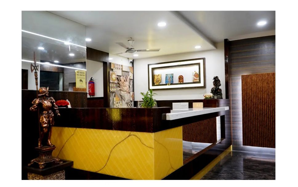 Front desk Photo