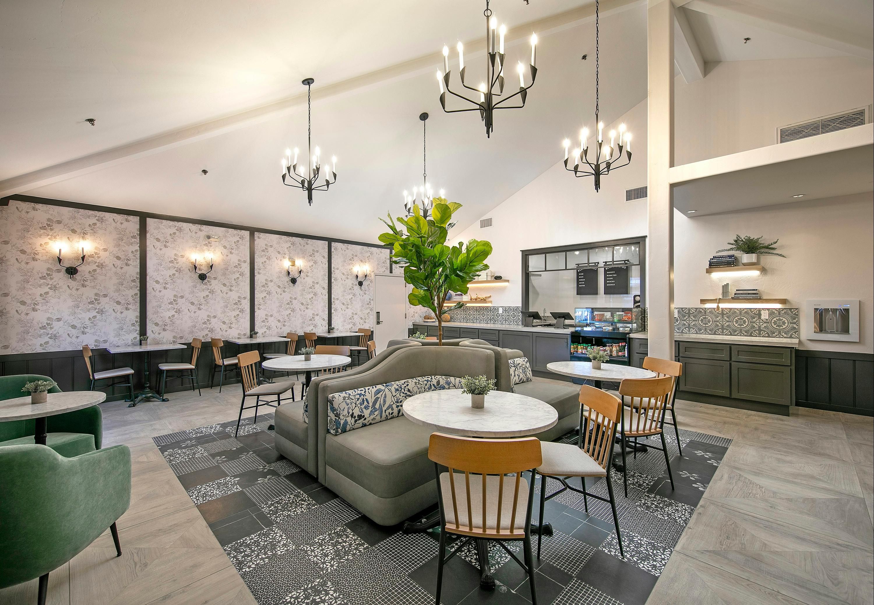Restaurant Photo