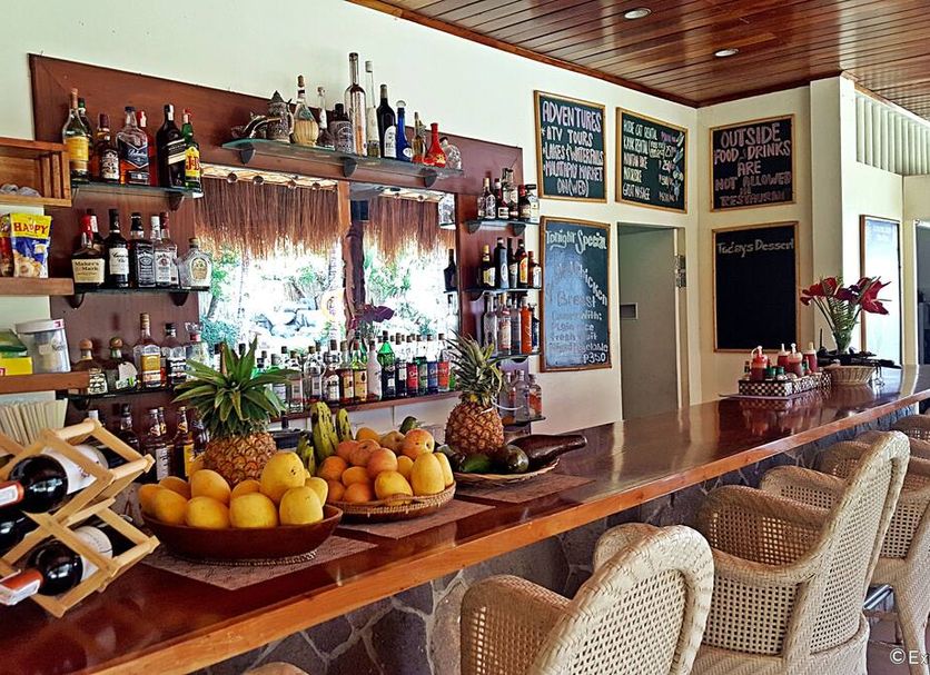 Bar Photo