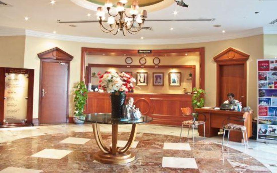 Front desk Photo