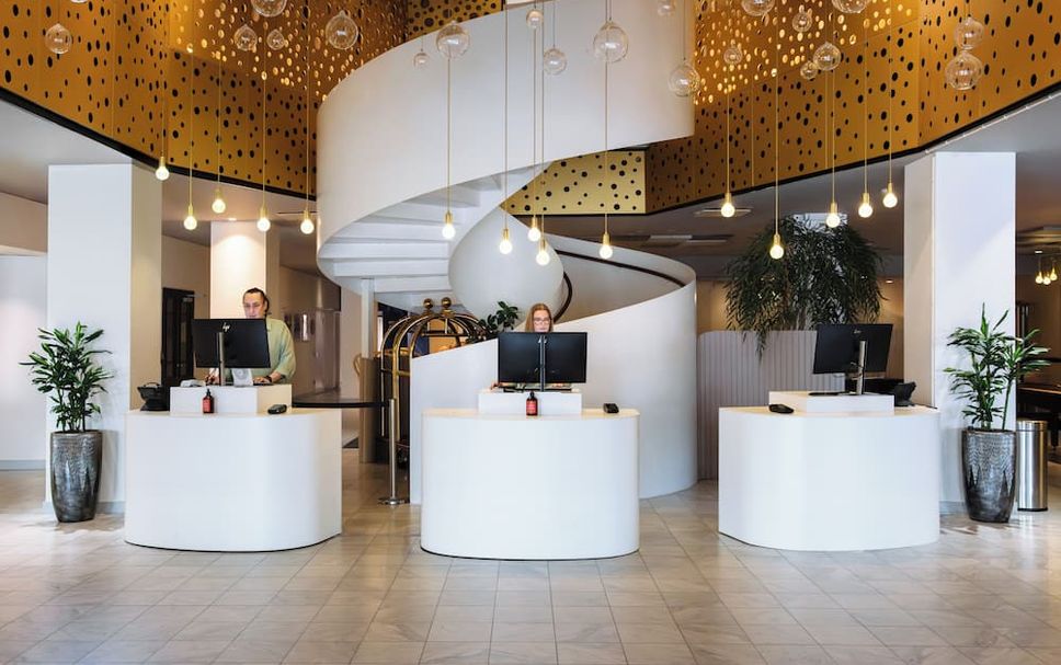 Front desk Photo
