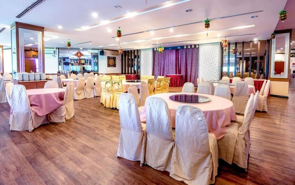 Banquet hall Photo