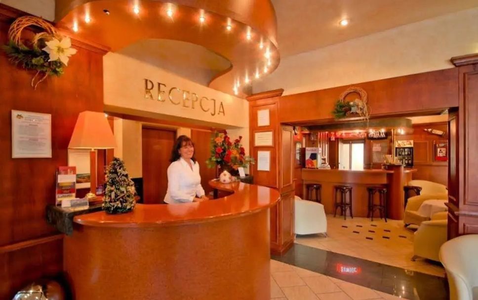 Front desk Photo