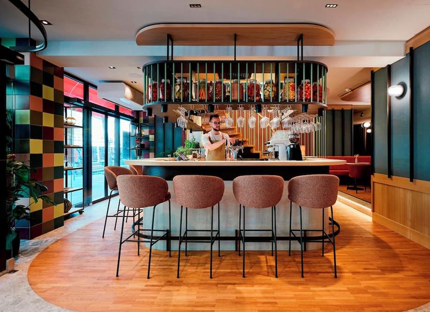 Bar Photo