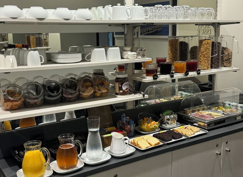Buffet Photo