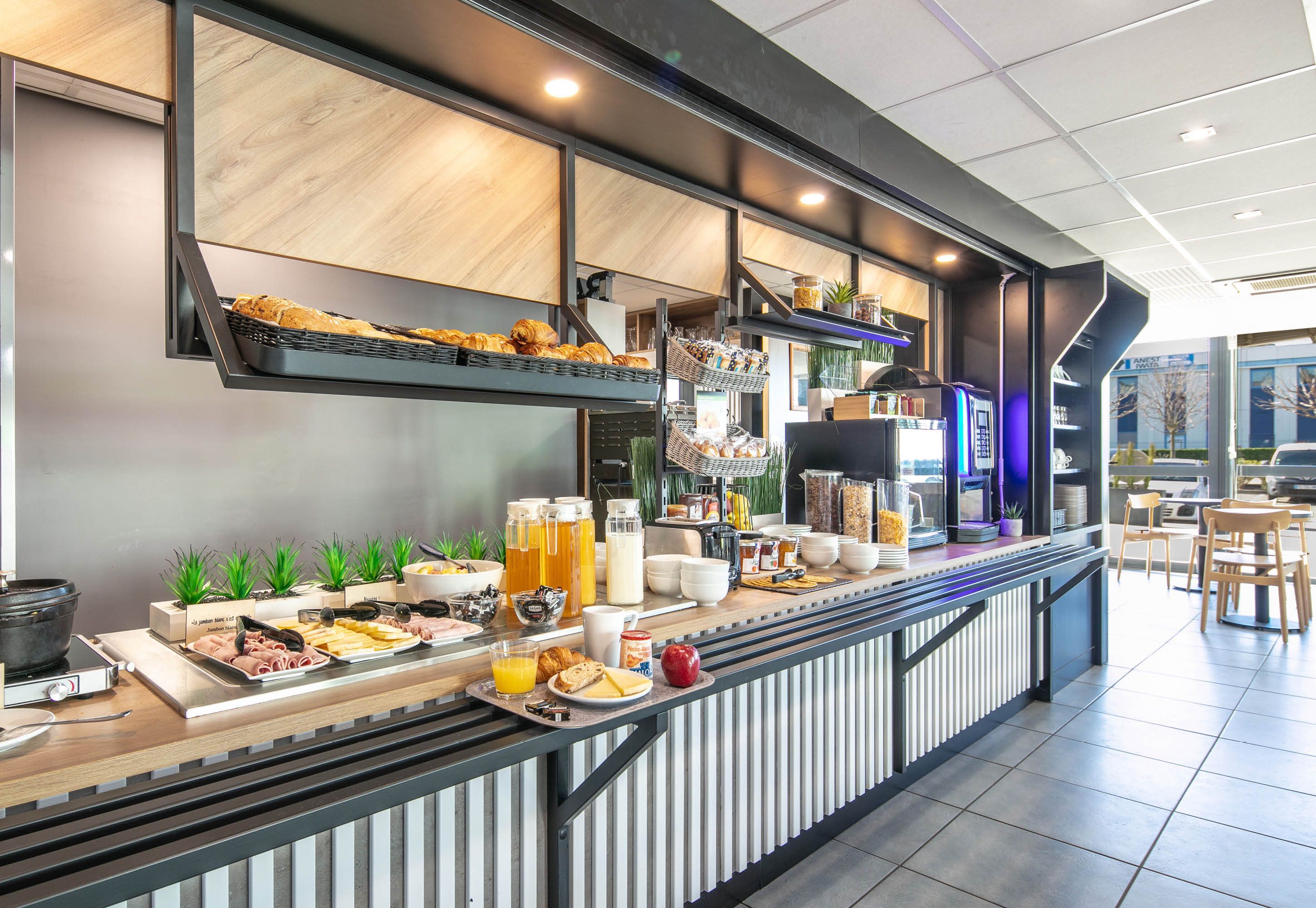 Buffet Photo