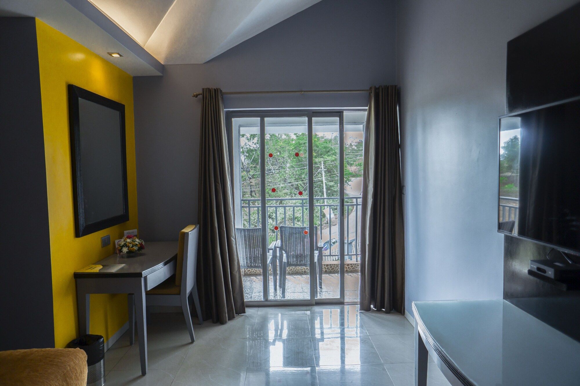 Room amenity