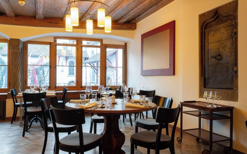 Restaurant Photo
