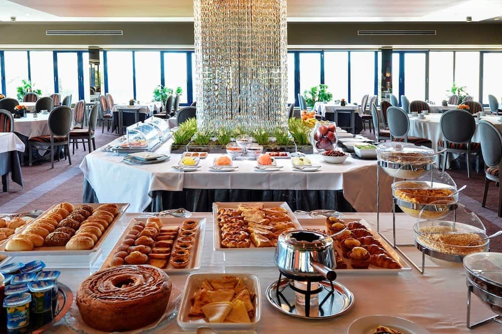 Buffet Photo