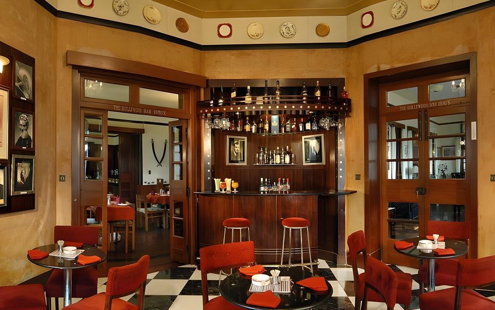 Bar Photo