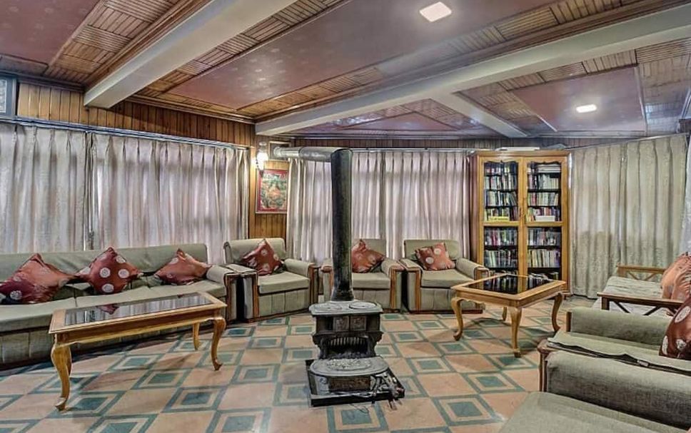 Lounge Photo