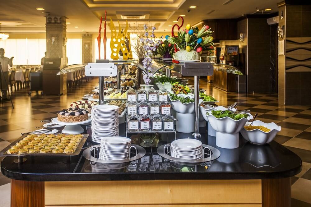 Buffet Photo