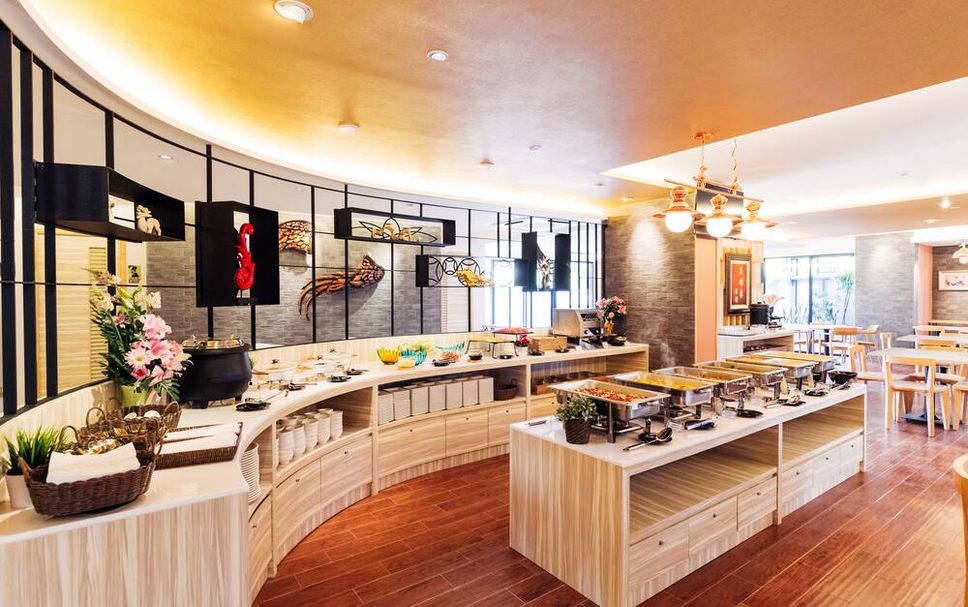 Buffet Photo