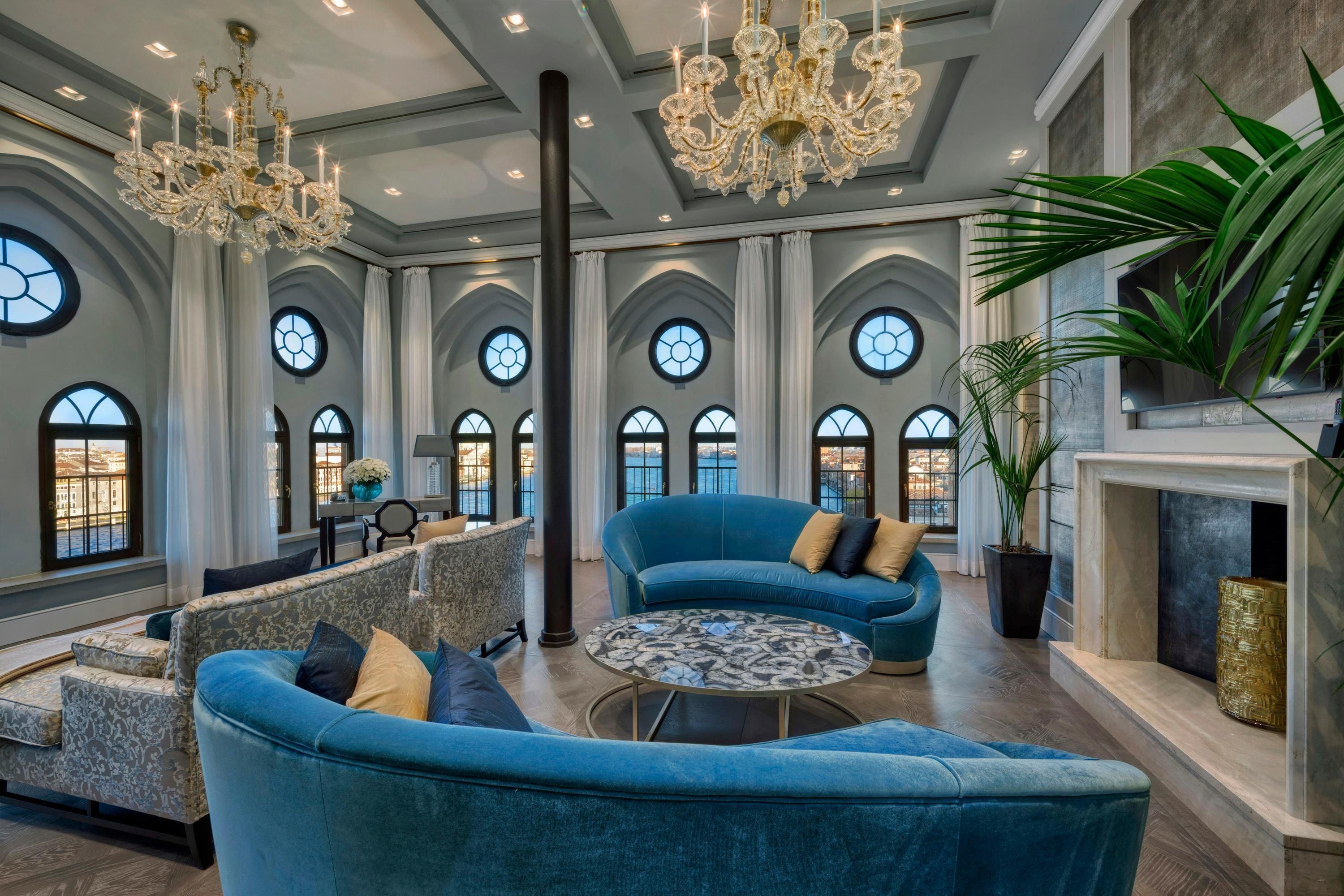 Lounge Photo
