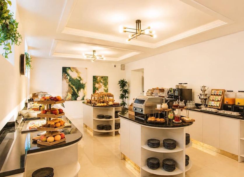 Buffet Photo