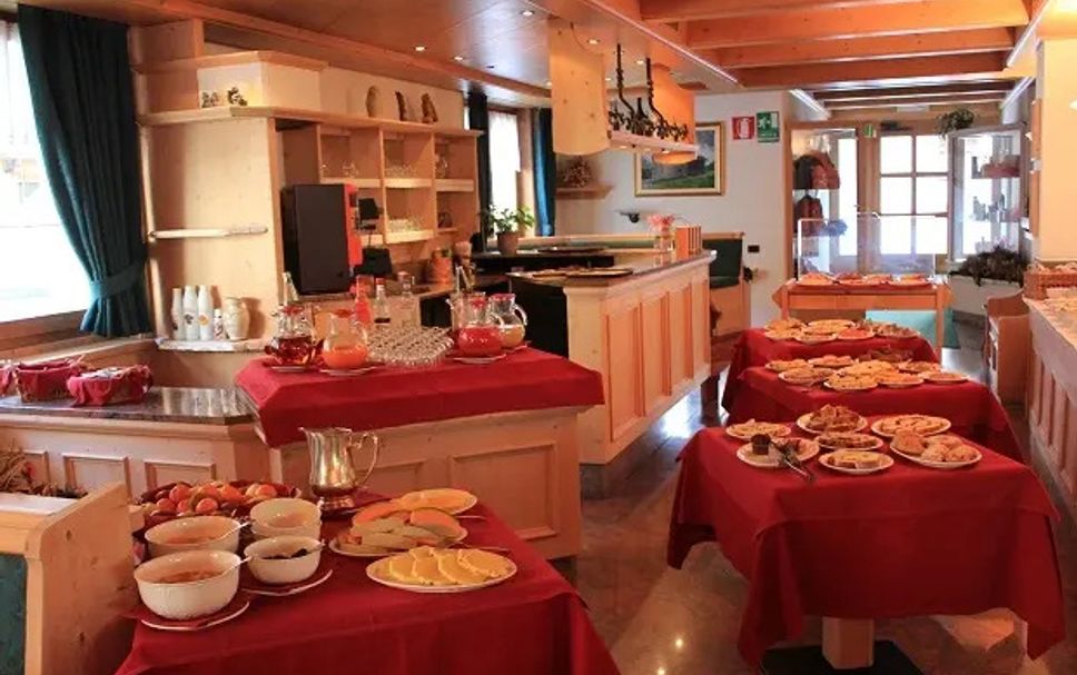 Buffet Photo
