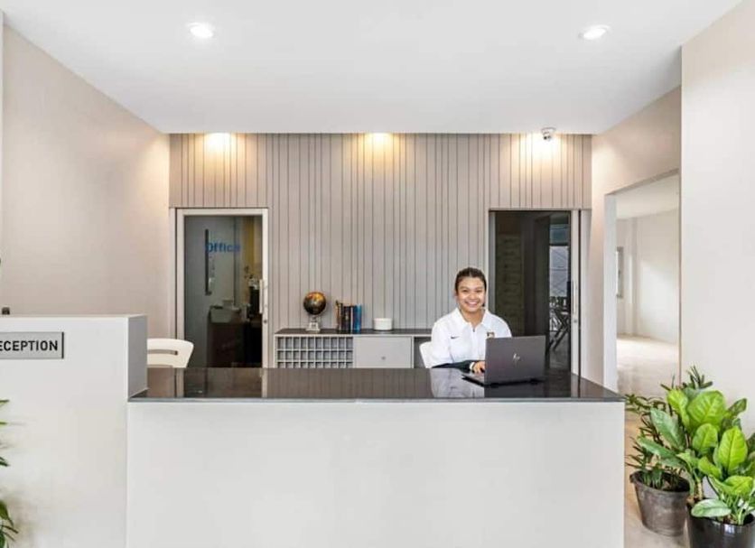 Front desk Photo