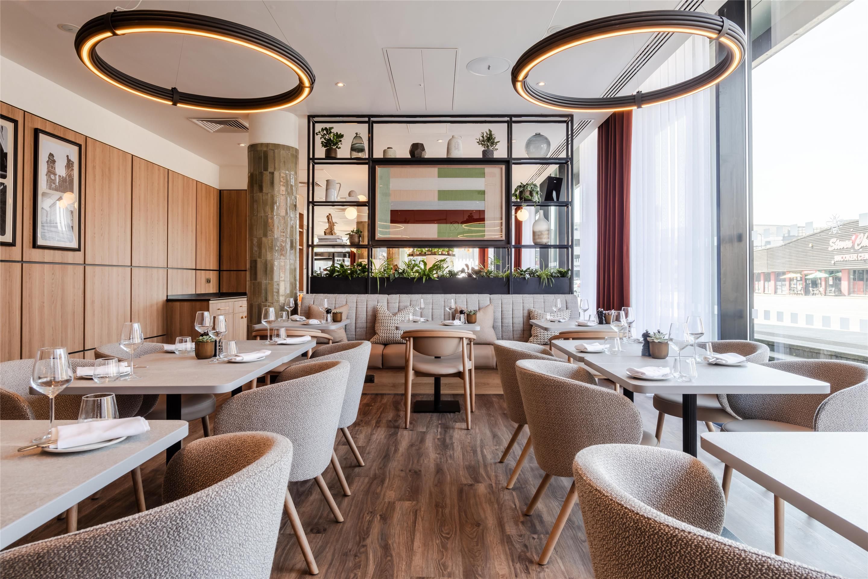 Restaurant Photo