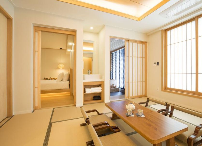 Dining room Photo
