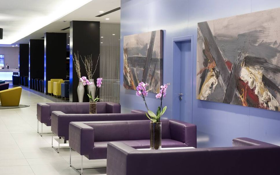 Lounge Photo