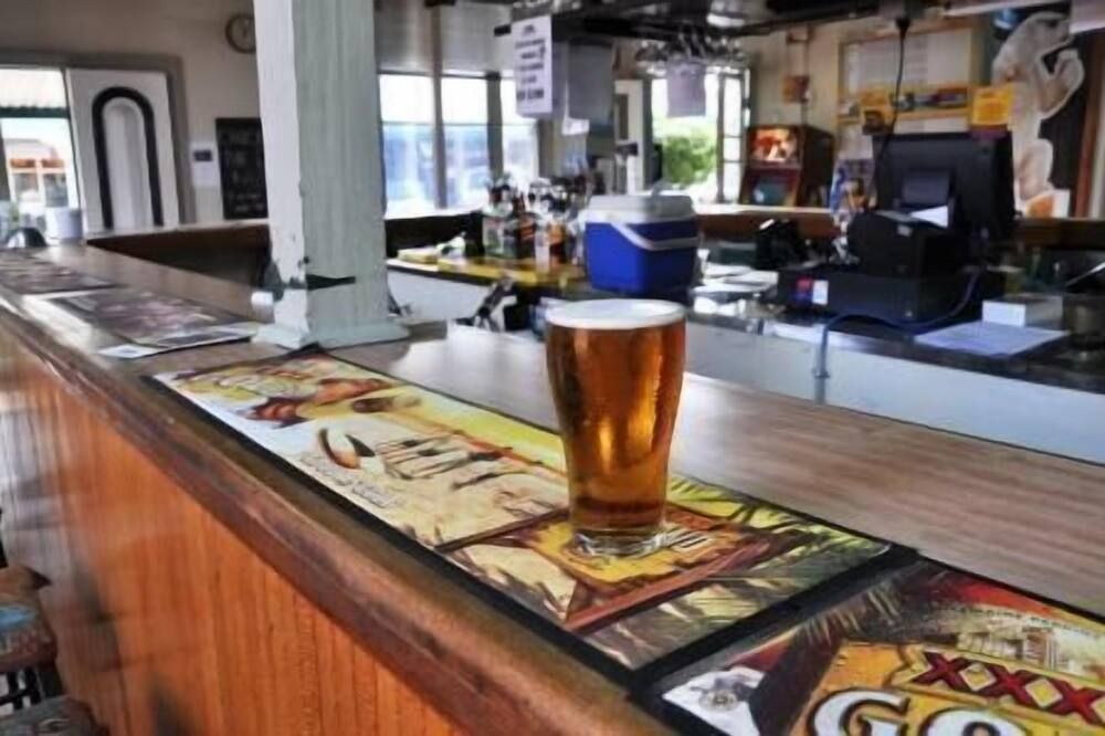 Bar Photo