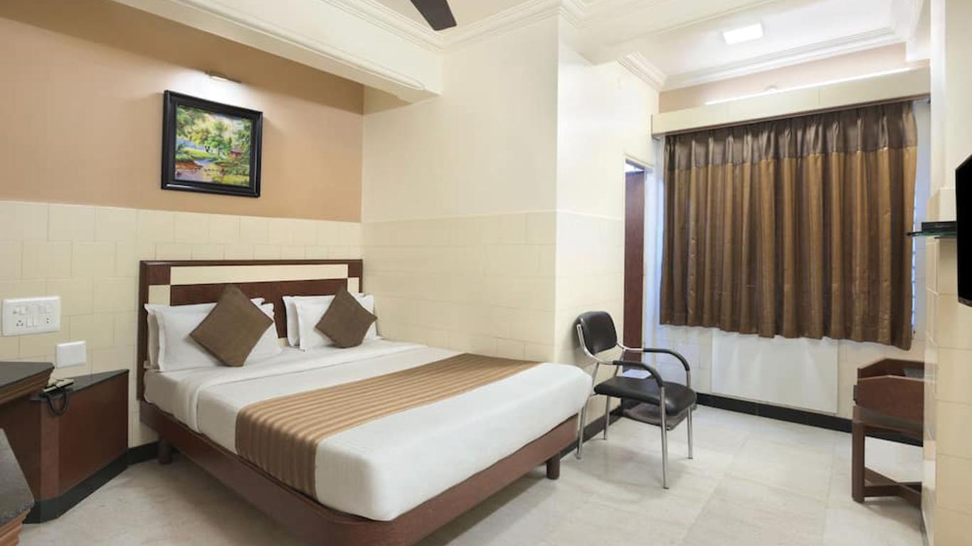 Mannars Yatri Nivas Hotel