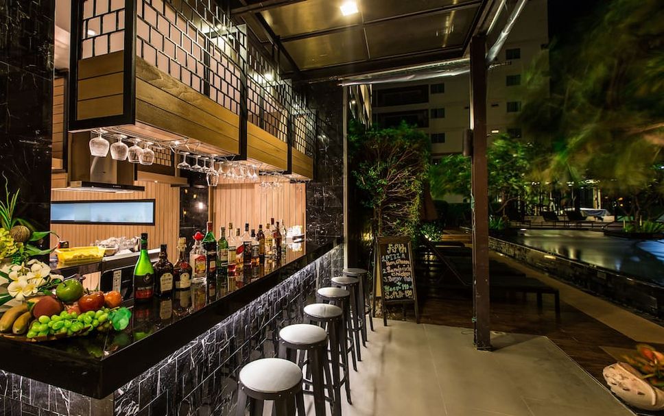 Bar Photo