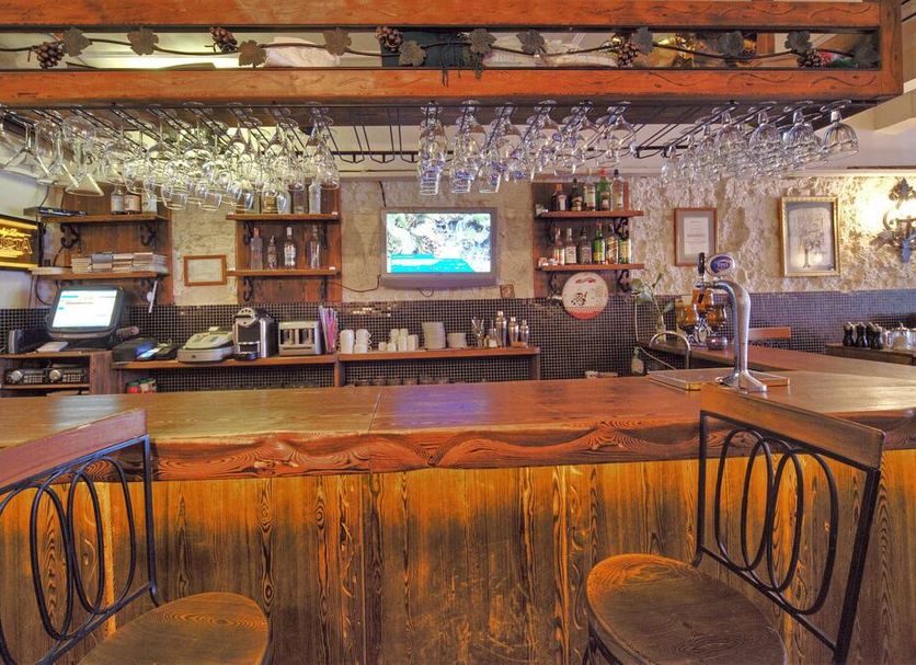Bar Photo
