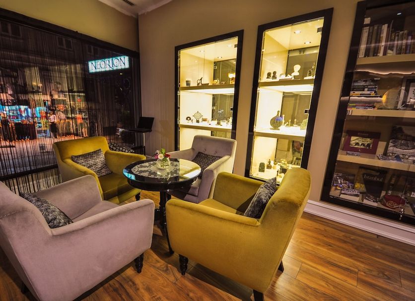 Lounge Photo
