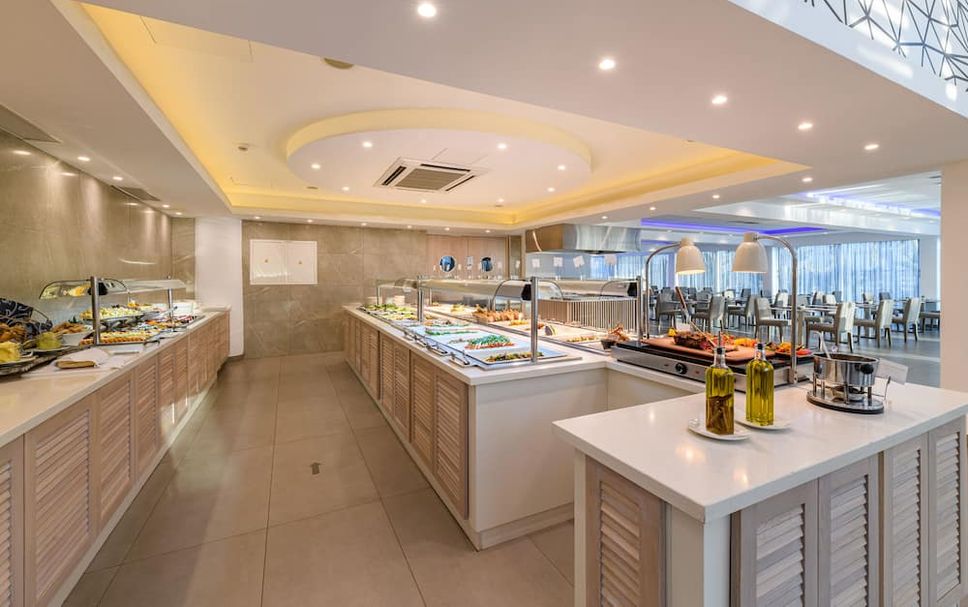 Buffet Photo