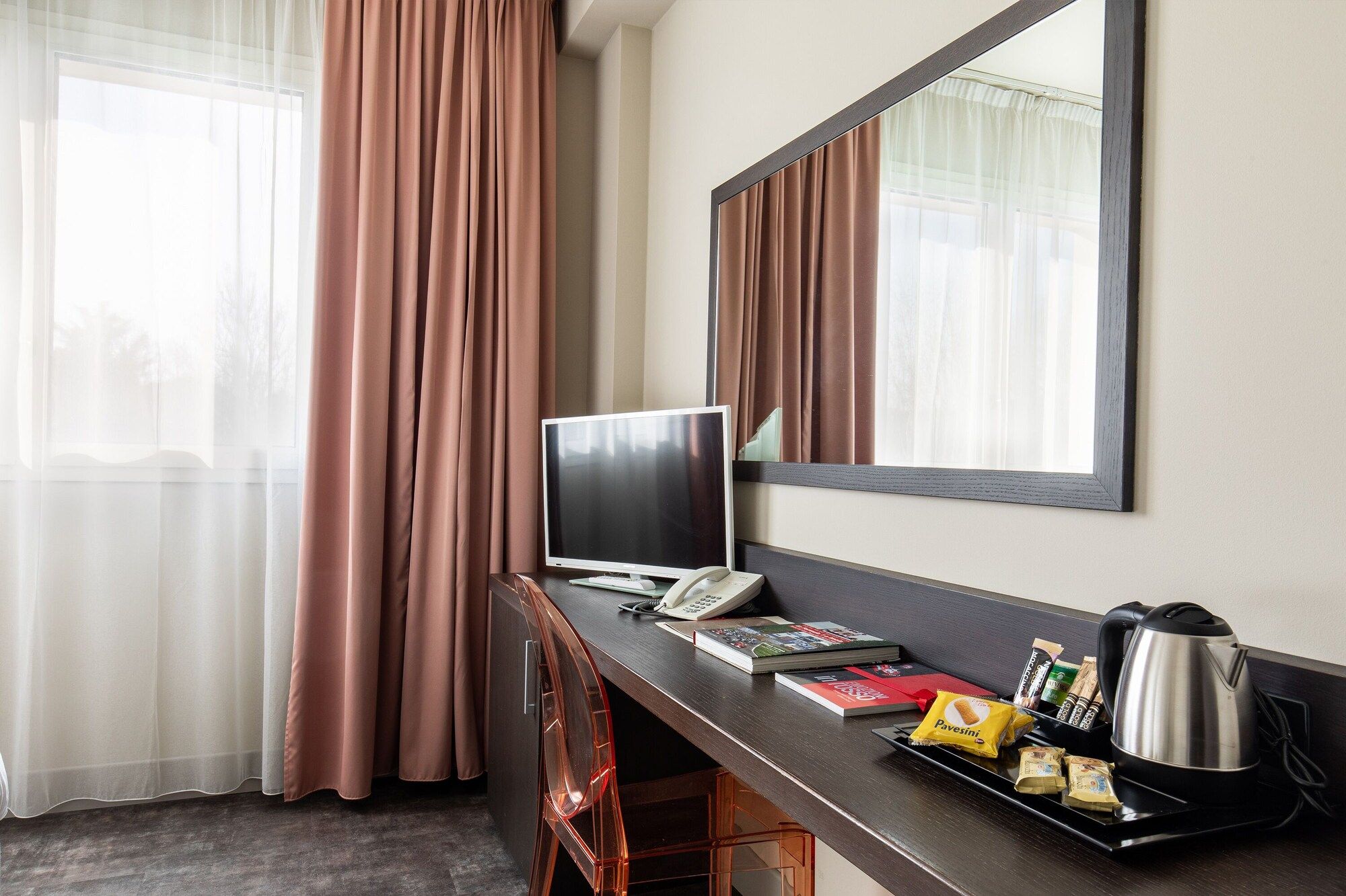 Room amenity
