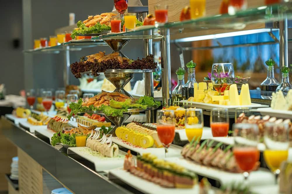 Buffet Photo