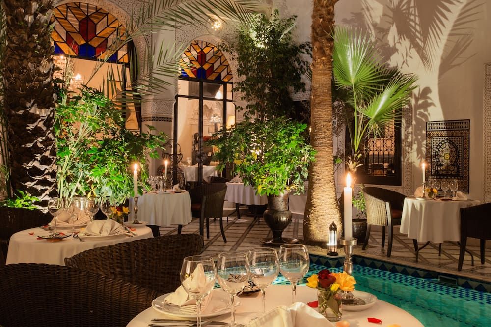 Banquet hall