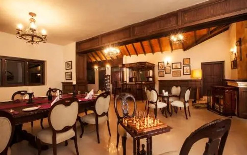 Restaurant Photo