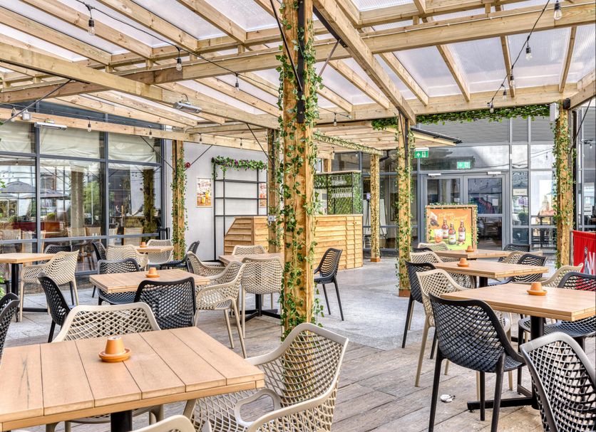 Restaurant Photo