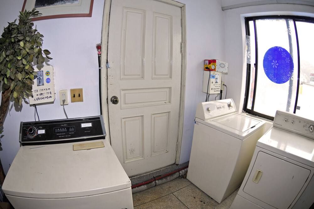 Laundry facility
