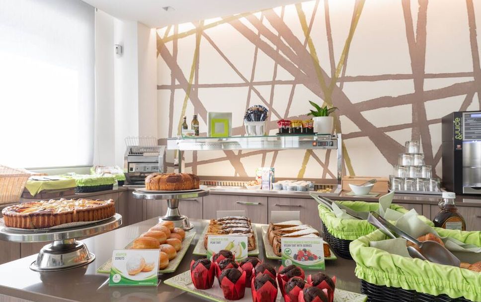 Buffet Photo