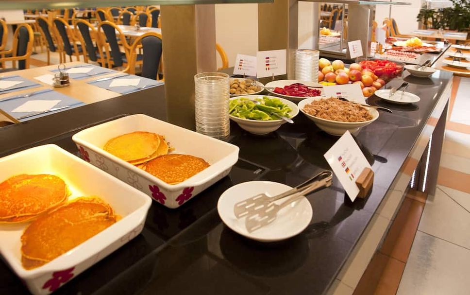 Buffet Photo