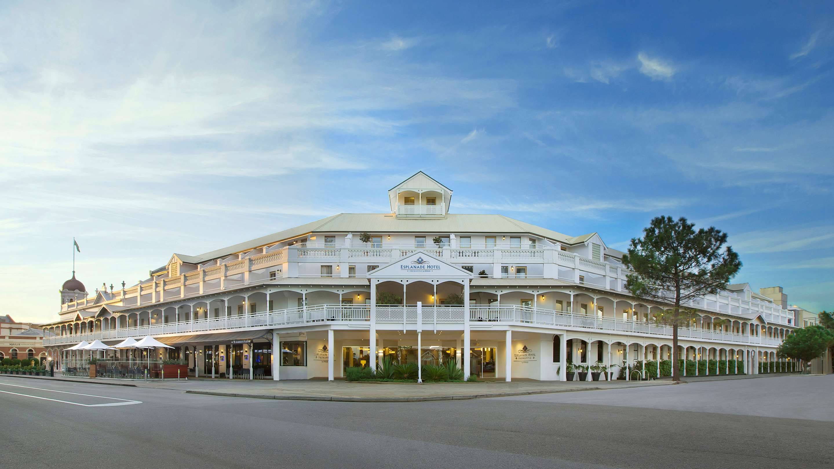 Building Photo