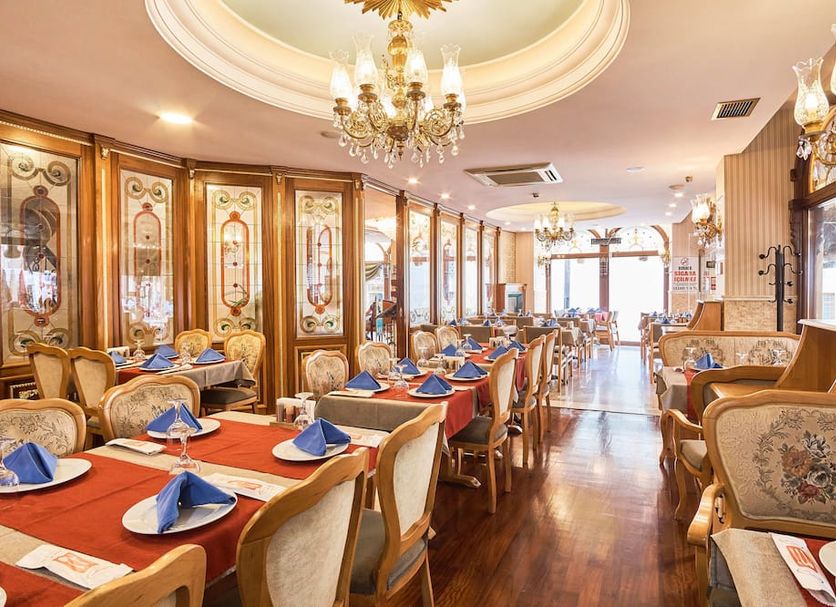 Restaurant Photo