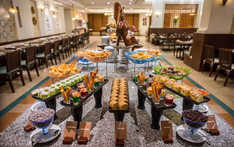 Buffet Photo