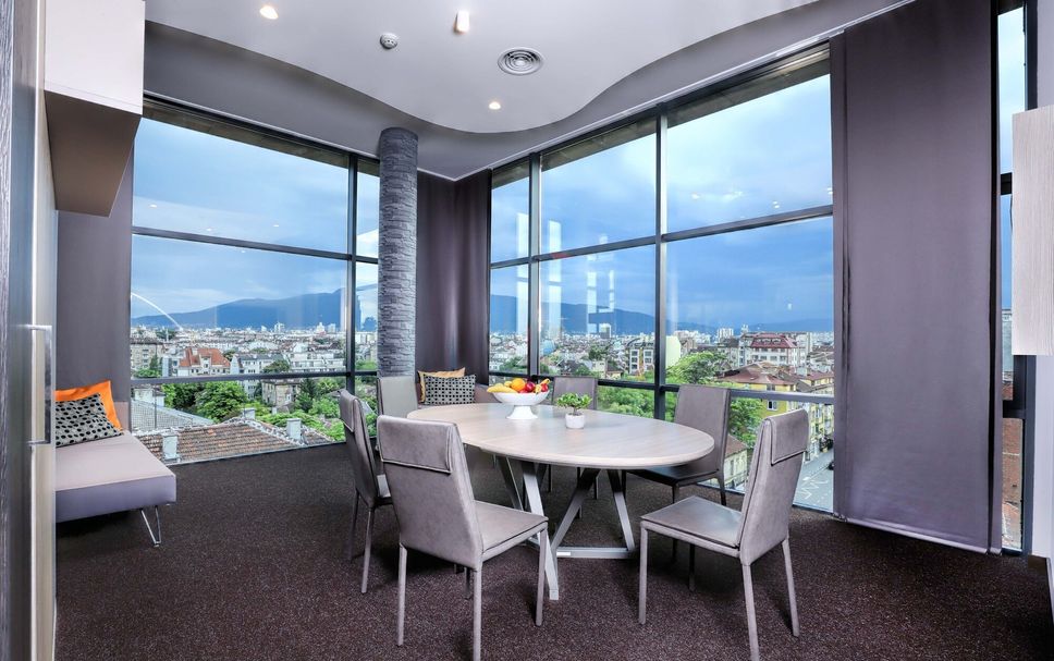 Dining room Photo