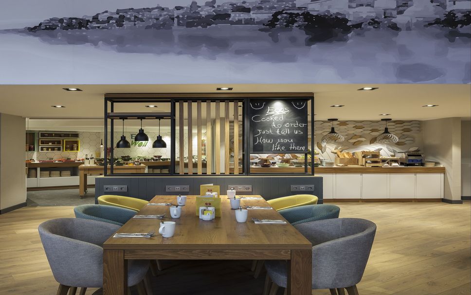 Restaurant Photo