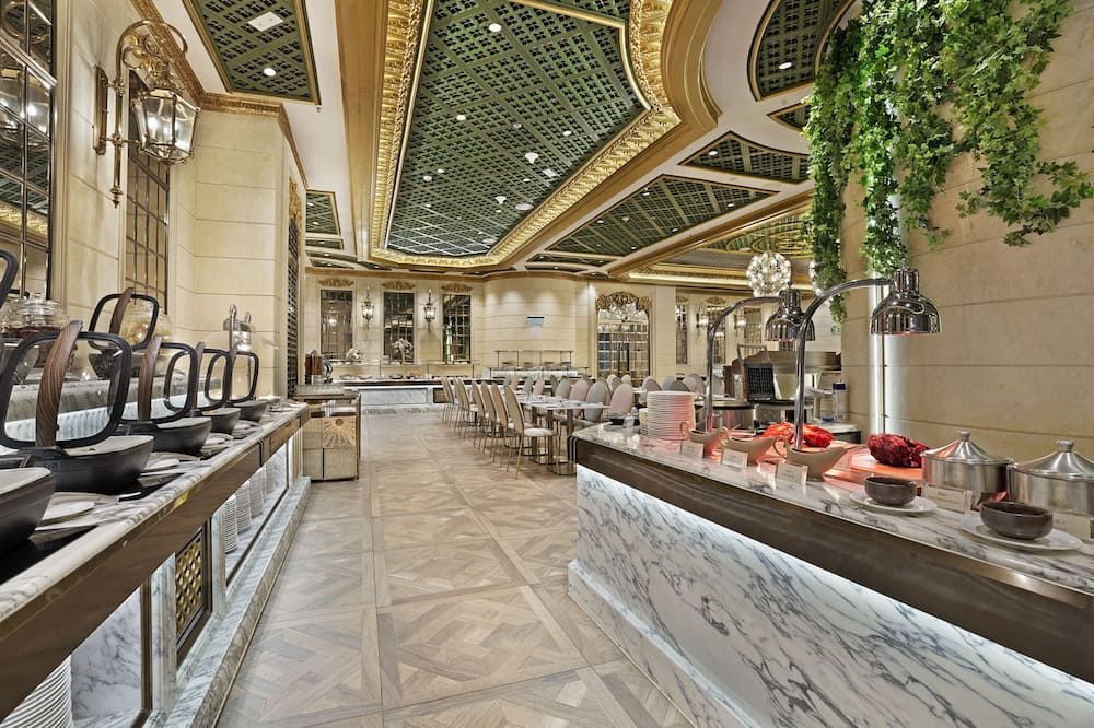 Buffet Photo