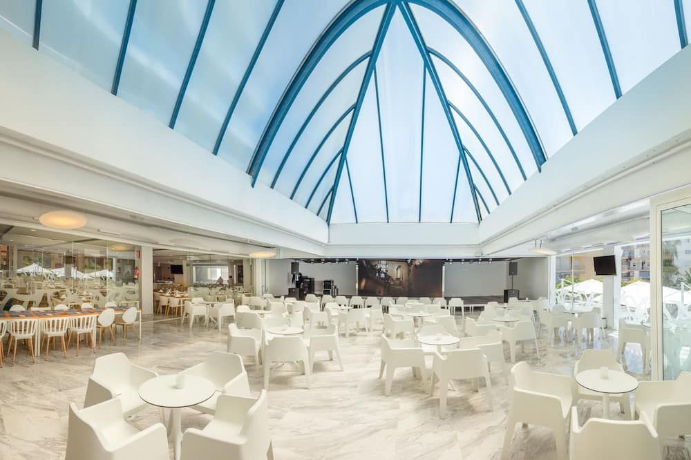 Banquet hall Photo